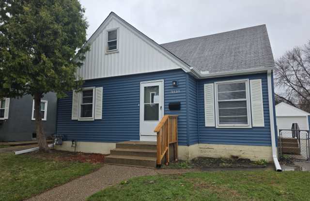 3439 Cleveland St NE photos photos