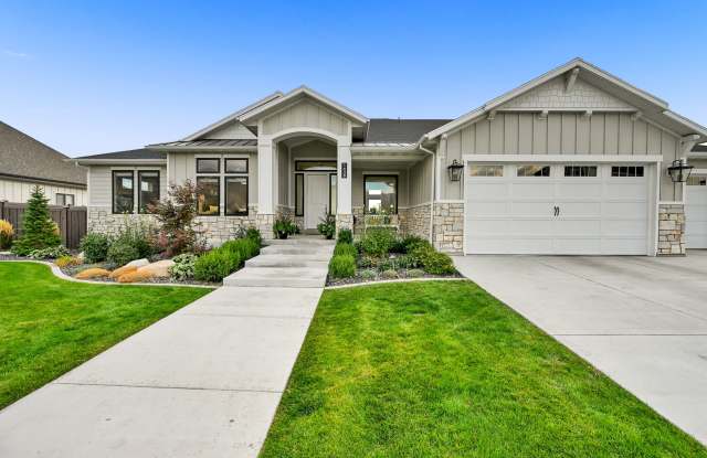 1639 W 3040 N photos photos