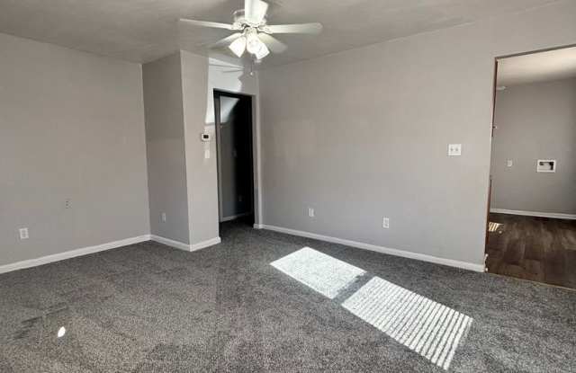 Adorable Two Bedroom Duplex In Truxton Gallery 3