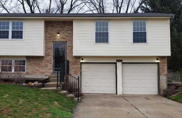 Beautiful 3 Bedroom with Bonus Room in Decatur Township near S.High School Rd and Kentucky Ave photos photos