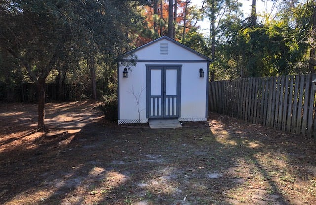 905 Lowry Court photos photos