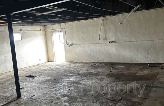 3425 East Benson Highway - Storage Gallery 3