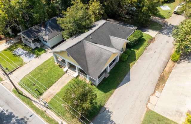 1035 Moreland Avenue Southeast Gallery 1