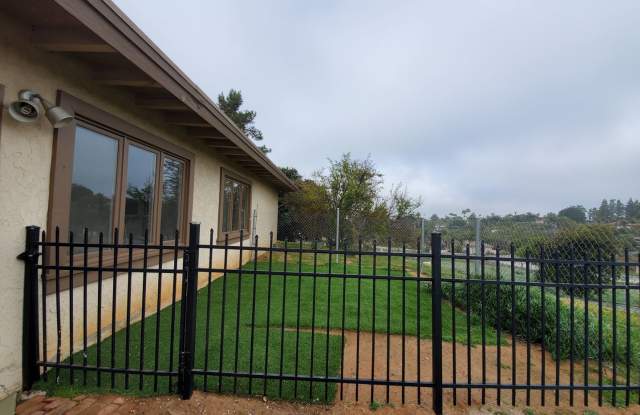 1835 Elevado Road ~ Vista, CA. ~ Country Living w/ OCEAN VIEW + BREEZE photos photos