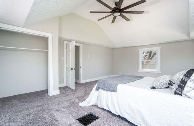 7 Oak St - 7 Oak Street, Trotwood, OH 45426