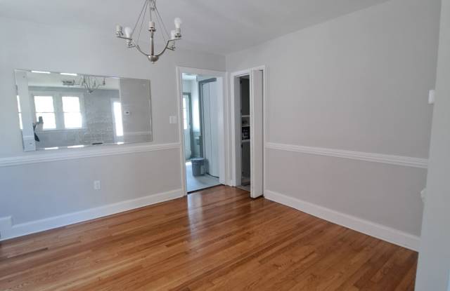 1802 Maple Street - 1 Gallery 4