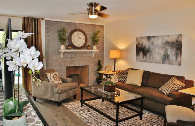 7805 Renaissance Ct photos photos