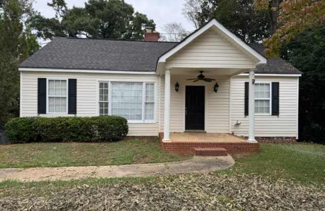 306 E Mclendon Circle Gallery 1