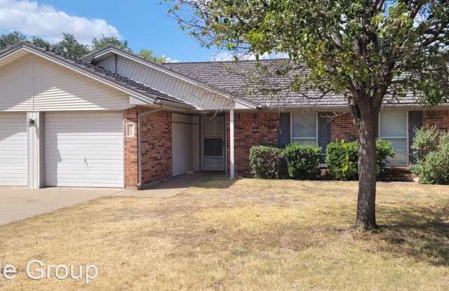 3716 Del Rio Dr - 3716 Del Rio Drive, Fort Worth, TX 76133