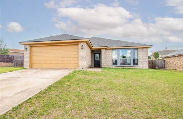 2001 Matt Drive photos photos