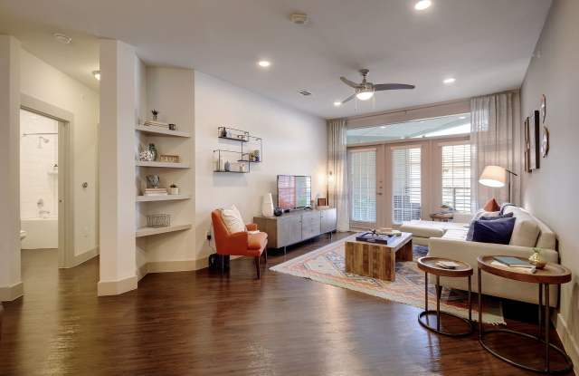Farmhouse Gallery 4