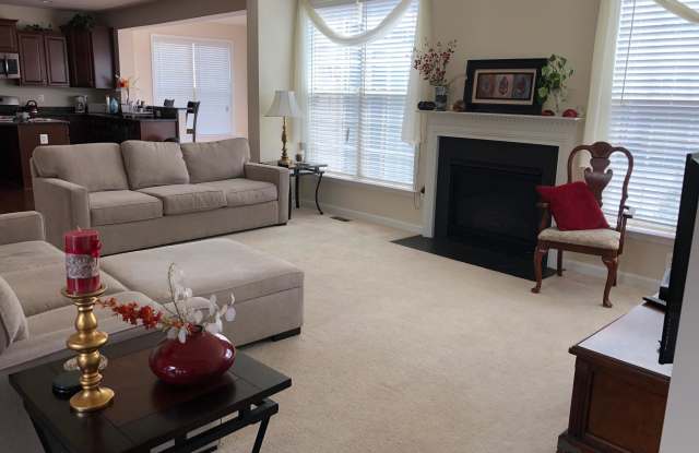 14013 VINTAGE LANE Gallery 2