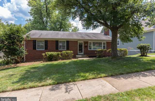 1811 MELBOURNE DRIVE - 1811 Melbourne Drive, McLean, VA 22101