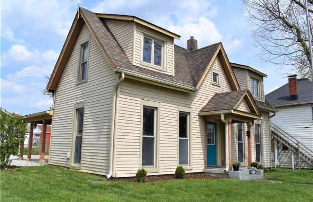 2 East Main Street Gallery 3