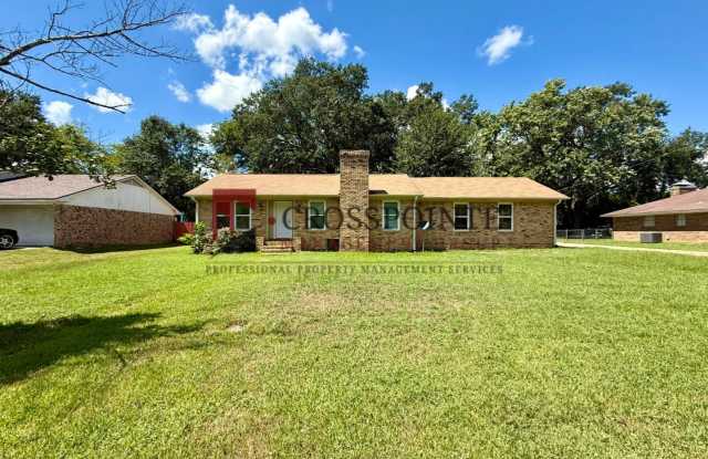 Beautiful 3 Bedroom 2 Bathroom Home! photos photos