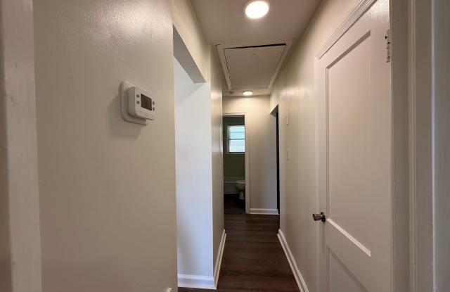 2900 Lawndale Drive Gallery 4