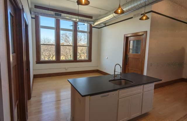 200 Dayton Street Gallery 4