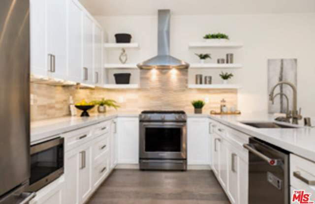 15122 Morrison St Gallery 2