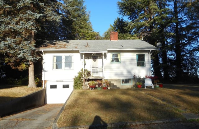2715 N. Lafayette Ave - 2715 North Lafayette Avenue, Bremerton, WA 98312
