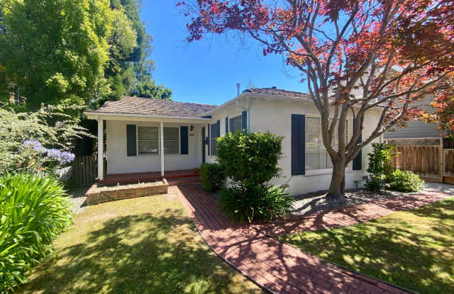 Charming Palo Alto Single-Story Home with Private Backyard photos photos