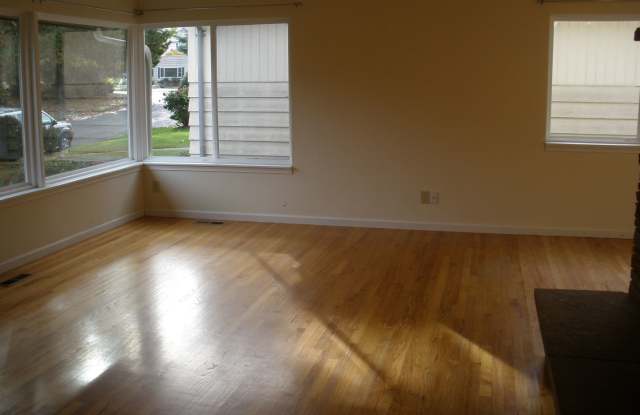 8809 25th PL NE Gallery 4