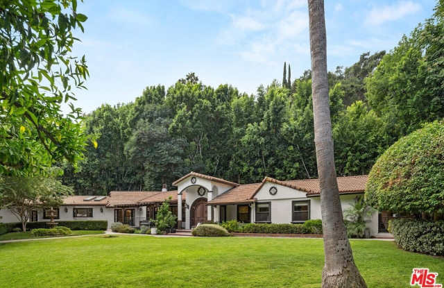 4145 Sunswept Dr Gallery 1