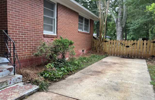 2174 Trailwood Drive Gallery 3