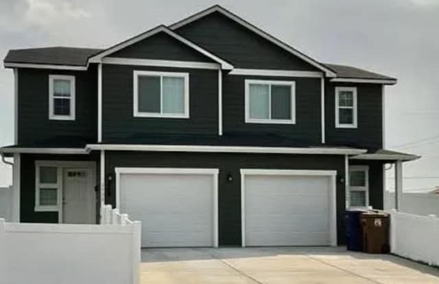 2902 North Hogan Street - 1 photos photos