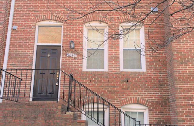 9642 SUTTON GREEN CT Gallery 2