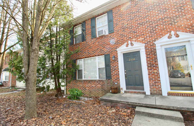 Beautiful 3-Bedroom Townhome for rent! Gallery 1
