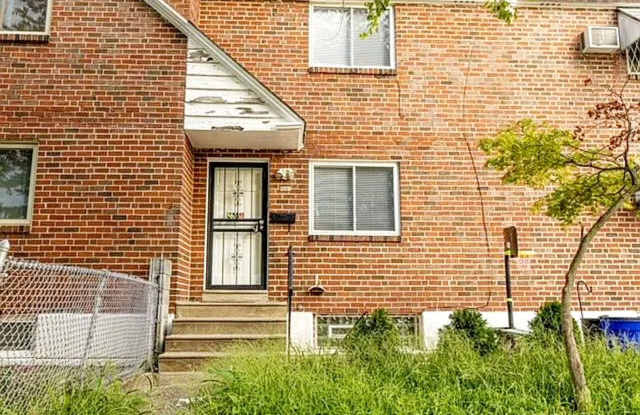 Stunning 3-Bedroom Townhome with One-Car Garage! Available NOW! photos photos