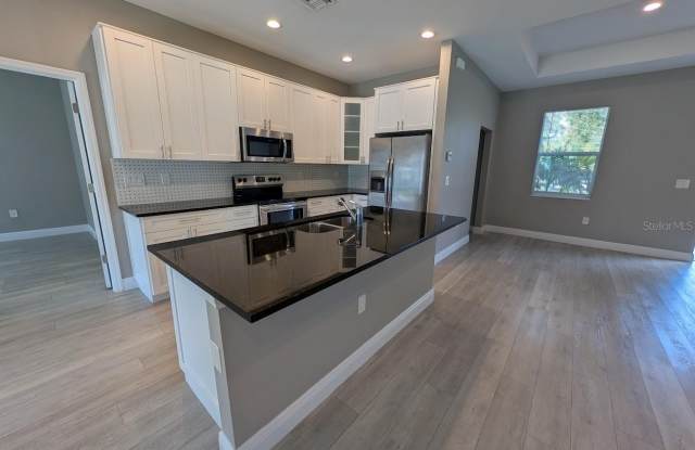 1643 JEANNIN Drive Gallery 2