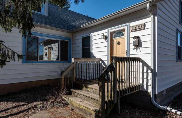 1028 S Henderson Street - 1028 South Henderson Street, Bloomington, IN 47401