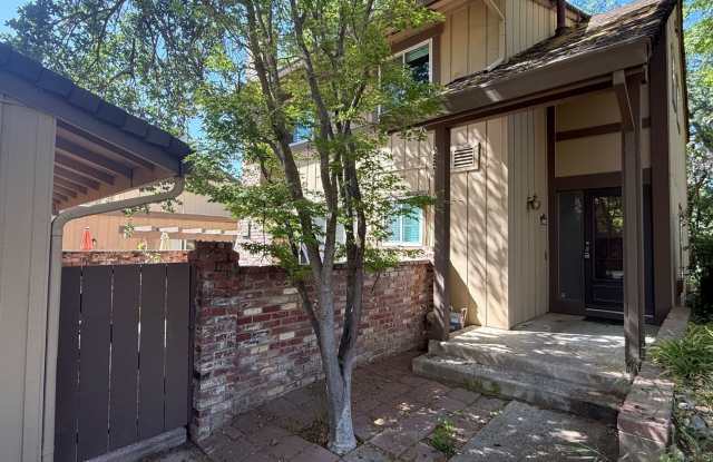 Newley Updated 4 bedroom, 2.5 bathroom Townhome in Citrus Heights!!! photos photos Newley Updated 4 bedroom, 2.5 bathroom Townhome in Citrus Heights!!! photos photos