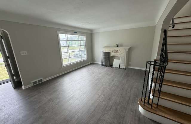 18801 Invermere Avenue Gallery 4