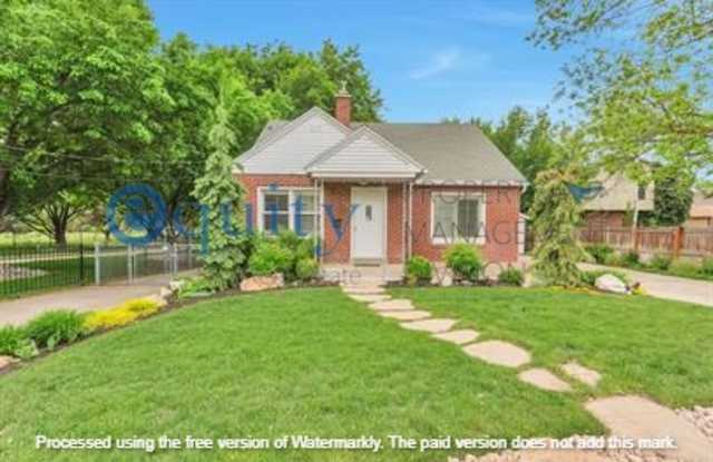 4858 Viewmont St Gallery 1