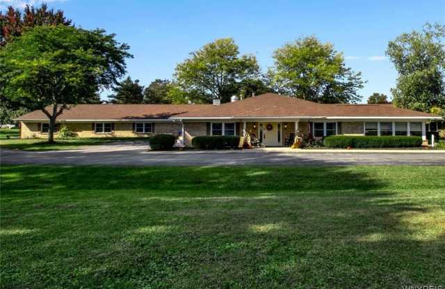 459 E Oak Orchard Street photos photos