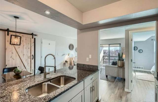 499 Wright Street photos photos