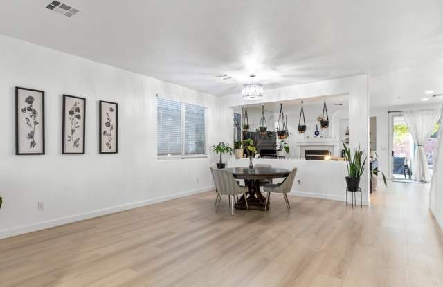7615 Paso Robles Avenue Gallery 2