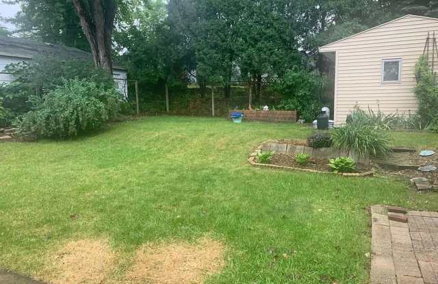 4318 Sheffield Road photos photos