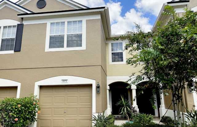 **"Modern Elegance: Fully Updated 3-Bed, 2.5-Bath Townhome with Designer Kitchen"** photos photos