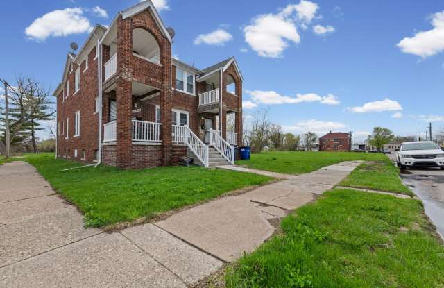 13496 Hazelridge Street Gallery 2
