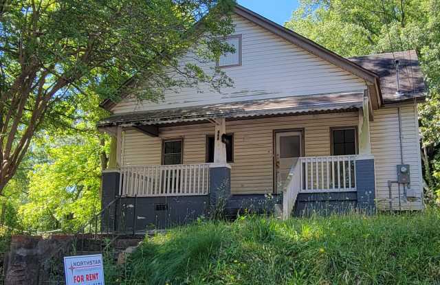 668 Gilliam Avenue - 668 Gilliam Avenue, Greenwood, SC 29646