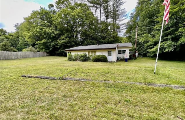 137 Boulevard Road - 137 Boulevard Road, Windham County, CT 06256