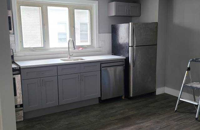 17 Stearns Street - 2 photos photos