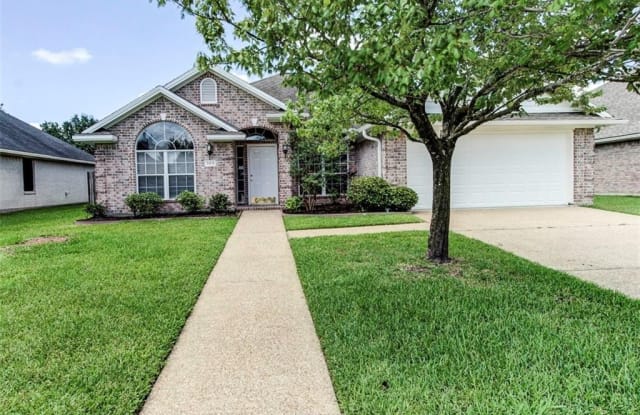 305 Landsburg Lane - 305 Landsburg Lane, College Station, TX 77845