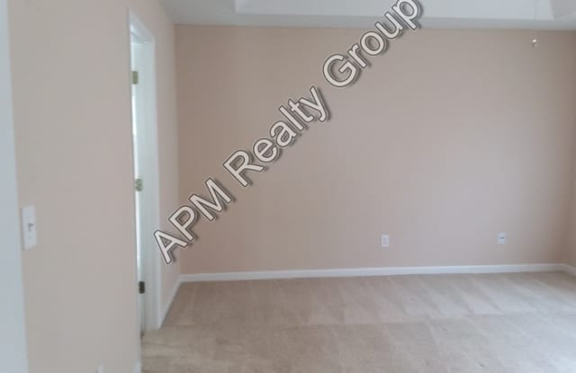 100 Cottonwood Way Gallery 3