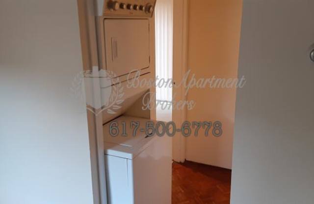 157 Saint Alphonsus St. Gallery 4