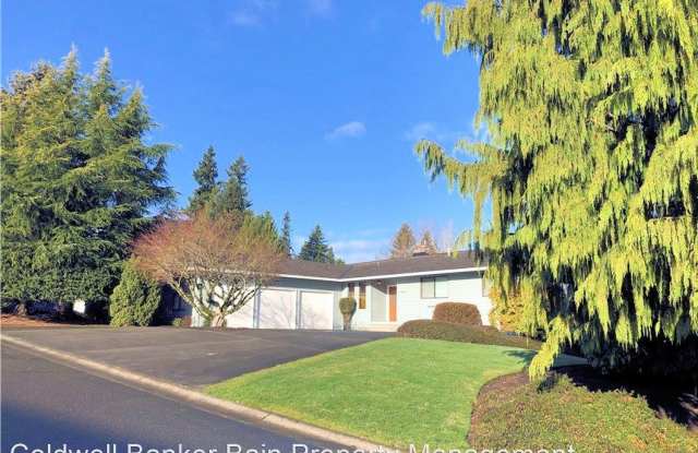 13628 S.E. 251st Place - 13628 Southeast 251st Place, Kent, WA 98042