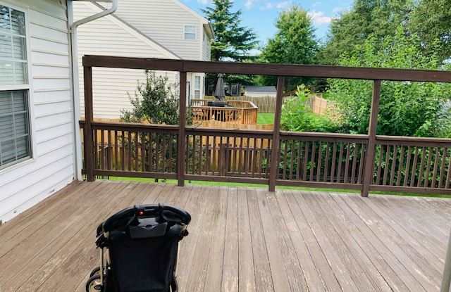 21528 Sheffield Ct Gallery 2